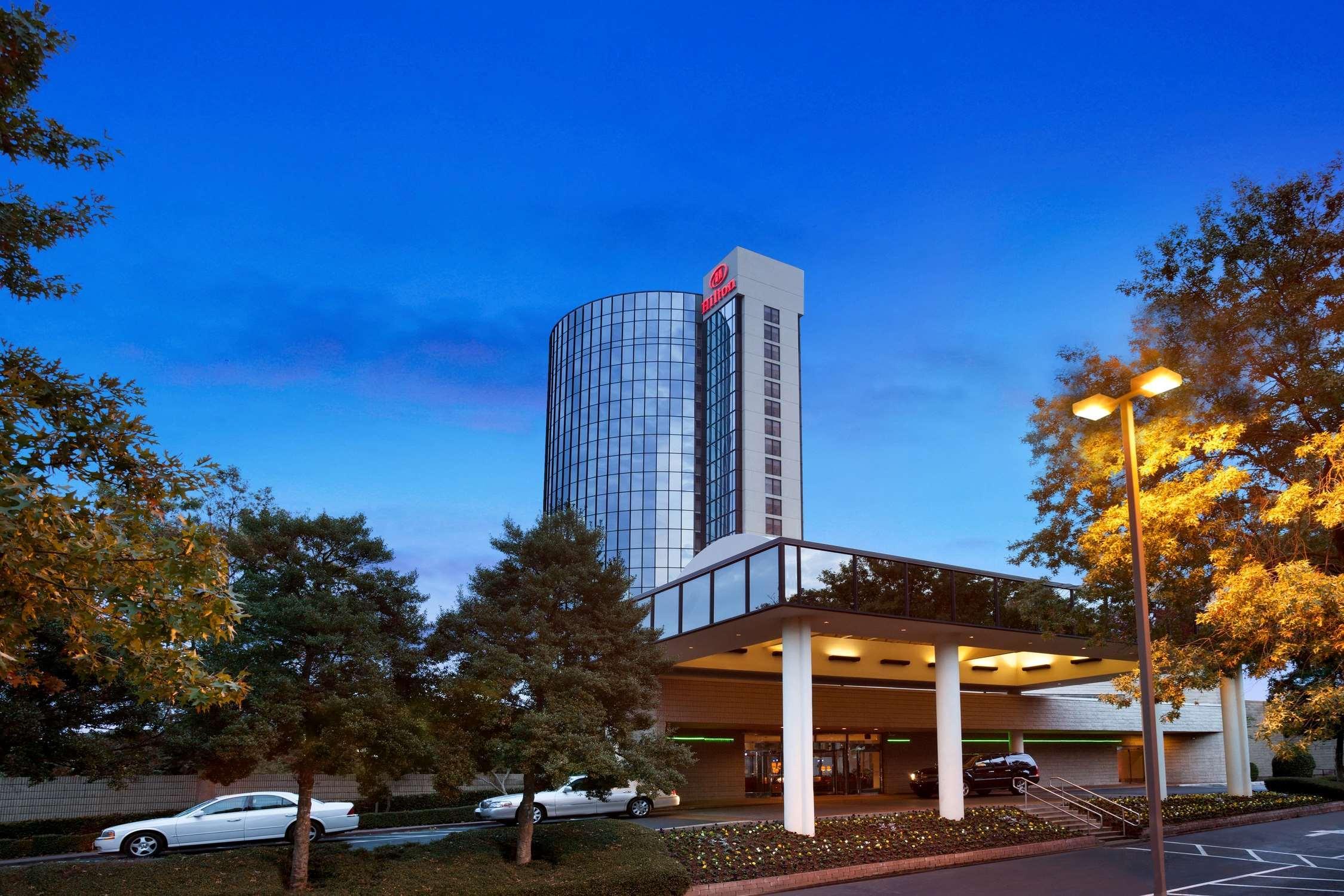 Hilton Memphis Hotel Exterior photo